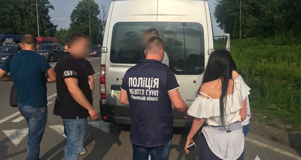 Двух украинок пытались продать в сексуальное рабство за 600 евро