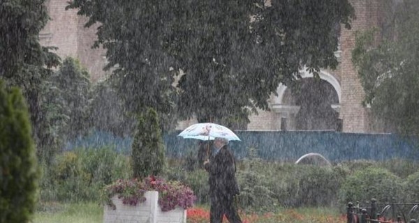 Жара отменяется: июль в Украине будет дождливым и в меру горячим