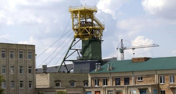Около Львова 47 шахтеров отказались подниматься на поверхность, пока им не выдадут зарплату