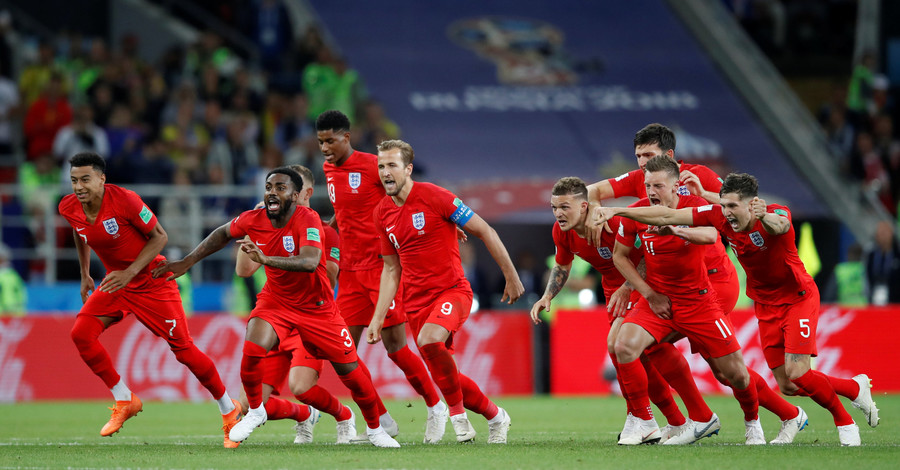 Англия впервые в своей истории выиграла серию пенальти и шагнула в четвертьфинал!
