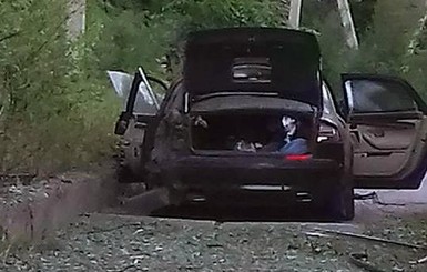 В Харькове взорвали автомобиль топ-менеджера фармацевтической фабрики