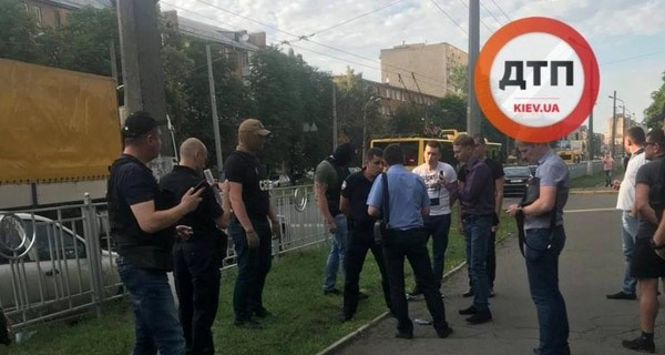 В Киеве на крупной взятке попался патрульный полицейский