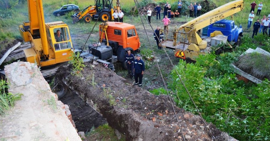 На Черниговщине из-под завалов извлекли тела 3 погибших парней
