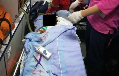 В Харьковской области на Ивана Купала ребенок упал в костер: он в критическом состоянии