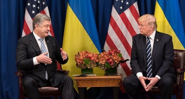 Трамп отменил ряд встреч на саммите НАТО, а с Порошенко поговорил 20 минут, - СМИ
