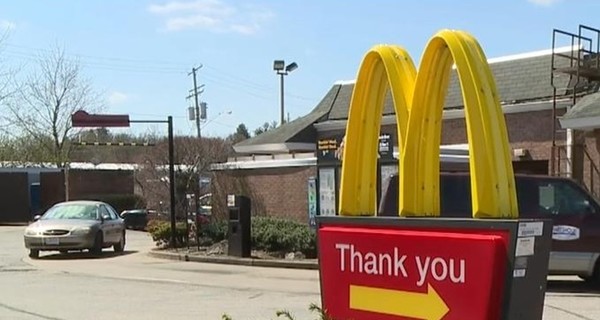 В США 105 людей могли отравиться в МакДональдс