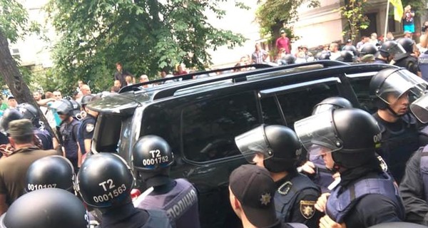 Полиция задержала одного из участников акции 