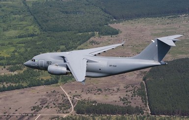 Украина представила новый военный транспортник на мировом авиасалоне Фарнборо