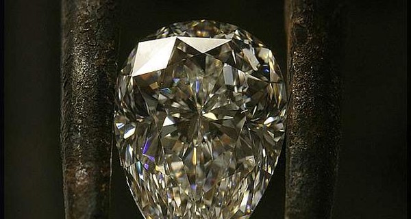 Ученые обнаружили огромные запасы алмазов в недрах Земли 