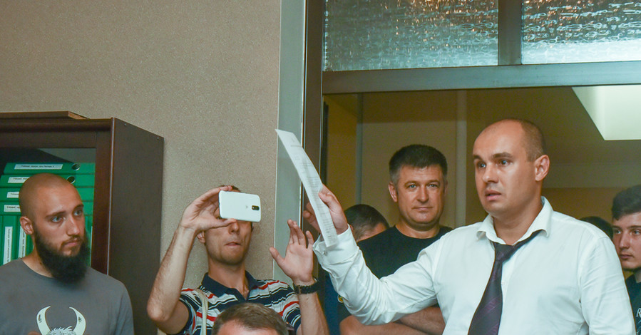 В Одессе ректора медуниверситета меняли штурмом