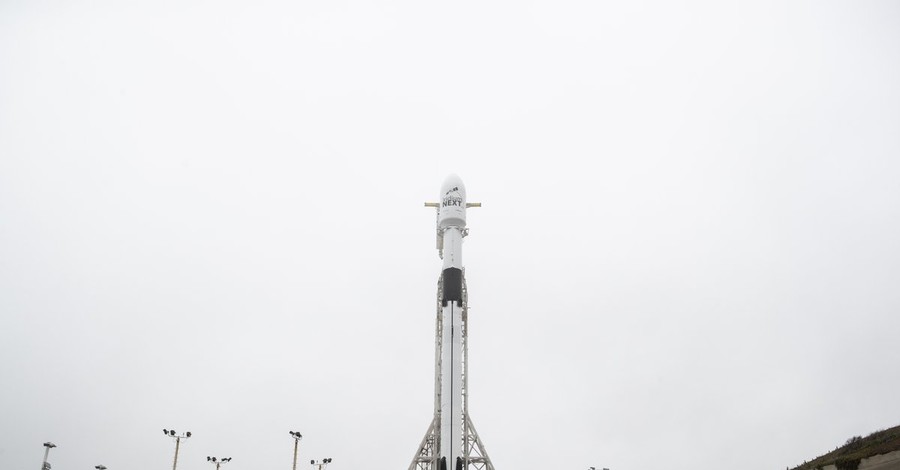 Илон Маск запустил очередную ракету в Калифорнии