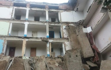 В Житомирской области рухнуло здание общежития техникума