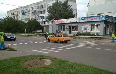 В Барышевке на двух пешеходных переходах появились 