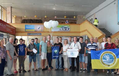 В Украину из Омана вернулись 15 украинских моряков, застрявших там из-за долгов