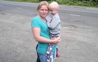 Единственному в Украине ребенку с синдромом быстрого старения сделали красивую улыбку