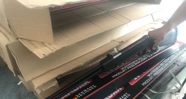 В рейсовом автобусе на Польшу пограничники нашли арсенал оружия 