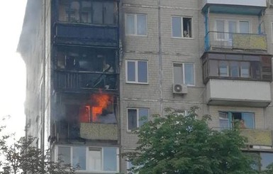 В Киеве горела девятиэтажка: огонь охватил три этажа