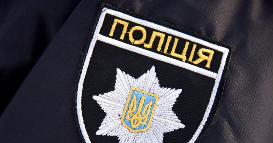 Полиция поймала мужчину, который нападал на киевлян с саблей