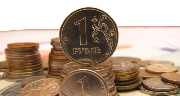 Почему обвалился российский рубль