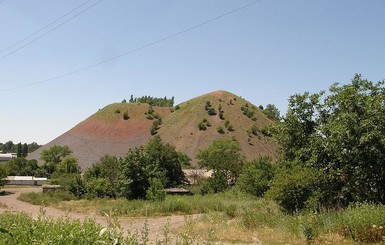 В Донбассе на шахте в городе Снежное из-за аварии задохнулись два горняка