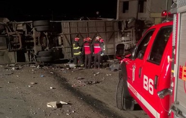 В Эквадоре разбился автобус с пассажирами, погибли 24 человека