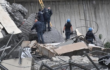 Обрушение моста в Италии: под обломками нашли 39 тел