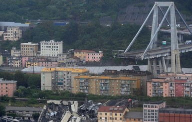 В Италии объявлено чрезвычайное положение из-за обвала моста в Генуе
