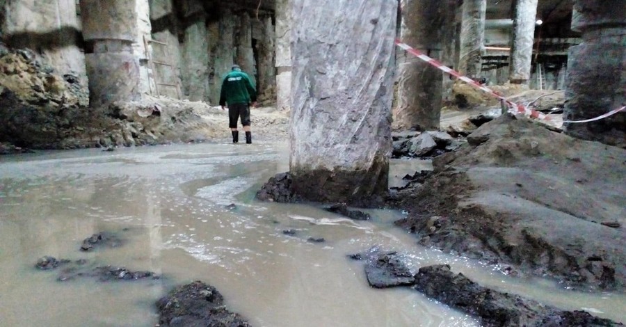 В Киеве затопило археологические раскопки на Почтовой площади
