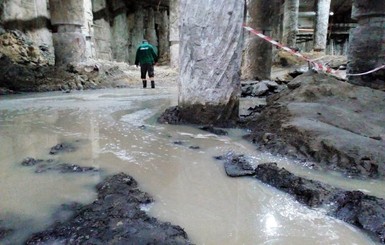 В Киеве затопило археологические раскопки на Почтовой площади