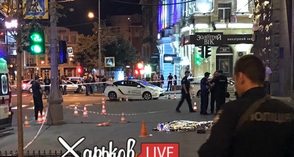 Ночью в Харькове произошла перестрелка у горсовета, погибли полицейский и стрелок