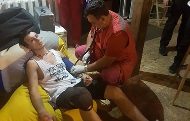 В Мариуполе неизвестные напали на участников арт-платформы