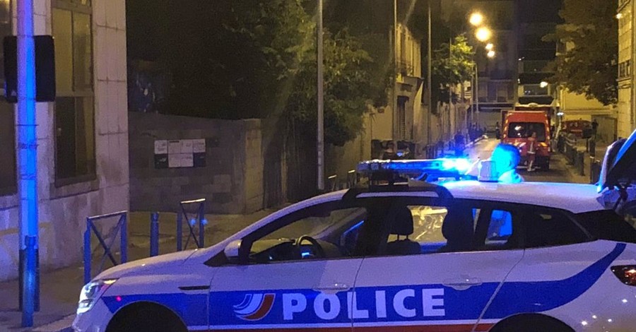 В пригороде Парижа произошел пожар, пострадали более 20 человек