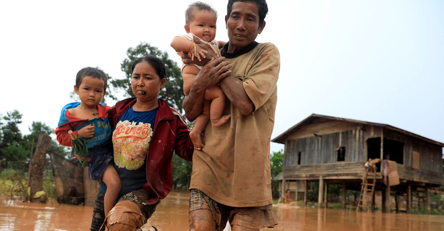 На Лаос после шторма обрушились грязевые потоки, погибли 46 человек 
