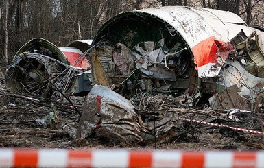 Россия разрешила следователям из Польши присутствовать при осмотре обломков самолета Качиньского