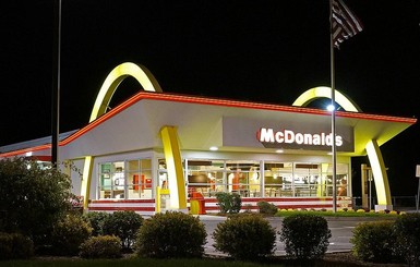 В США более 500 человек отравились салатами из McDonald's