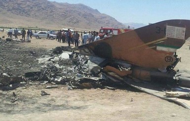 В Иране разбился истребитель, погиб полковник ВВС