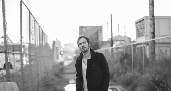 Экс-солист группы Three Days Grace хочет уединиться с украинскими фанатами