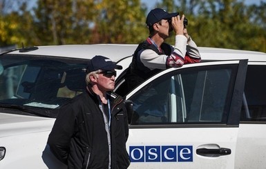 ОБСЕ зафиксировала в Донбассе российские грузовики с боеприпасами