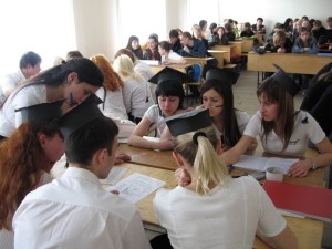 Донецких студентов привлекли к рекламе ЕВРО-2012 