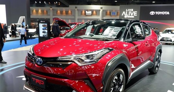 Toyota отзывает миллион автомобилей из-за проблем с двигателем
