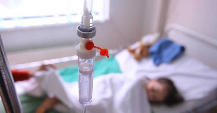 Вспышка менингита на Закарпатье: умерла восьмилетняя девочка 