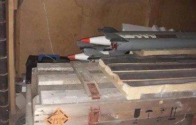 Под Одессой правоохранители нашли тайник с 18 ракетами 