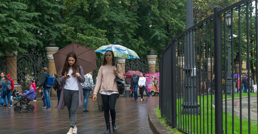 В воскресенье дожди накроют всю Украину