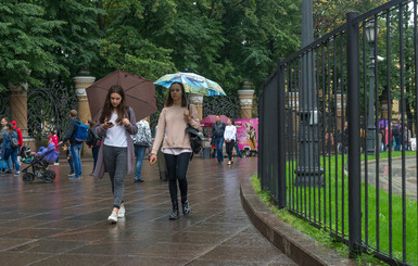 В воскресенье дожди накроют всю Украину