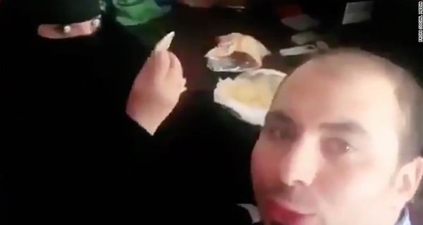 В Саудовской Аравии мужчину и женщину арестовали за видео о совместном завтраке