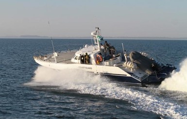 ГПСУ: Российский пограничный катер совершил опасные маневры в Азовском море
