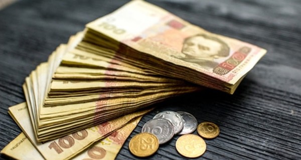 Украинцы предпочитают рассчитываться наличными и избегают кредитов
