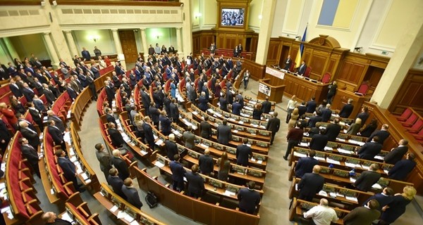 Народных депутатов ожидает ударный четверг: послание президента, курс на НАТО и обновление ЦИК