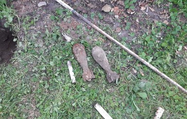 Во Львовской области возле жилого дома нашли 47 мин