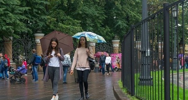 В Украину снова идут дожди. Объявлено штормовое предупреждение
